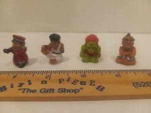 Street Fighter Microfigures - Vintage - Resina? - Foto 1 di 10