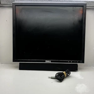Dell UltraSharp 1907FPT 19" LCD Monitor w/DVI, VGA USB Ports Full Speaker Set - Picture 1 of 6