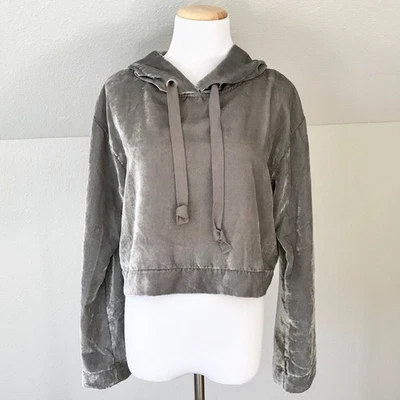 REVOLVE | Suéter con capucha de terciopelo recortado gris tela y piedra para mujer pequeño  Foto 1 de 4