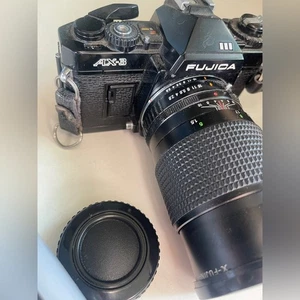 Fujica AX-3 Black & Chrome 35mm Kamera mit X-Fujinon 1:1.9 f-50mm FM 3 Objektiven - Bild 1 von 14
