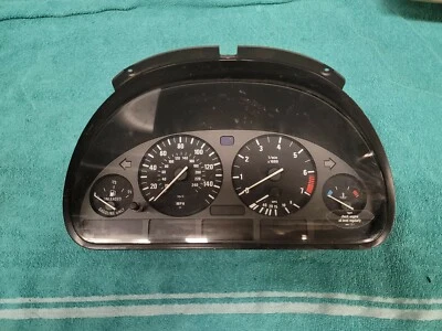 Оригинальный спидометр в сборе для BMW 62118375897 1997 528I E39. S11 - Изображение 1 из 2