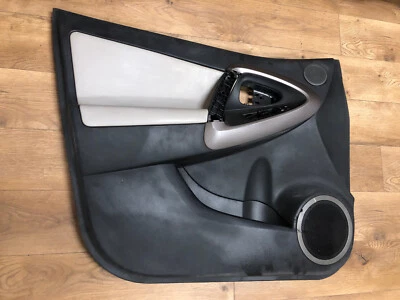 Toyota Rav4: 2006, 2007, 2008, 2009 - 2012, panel de la puerta delantera izquierda, con interruptores Foto 1 de 4