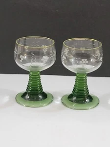 2 Vintage Etched Floral Green Ribbed Stemmed Cordial Wine Glasses - Picture 1 of 14