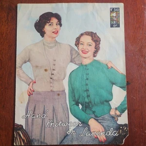 Lavenda 3 Ply Knitting Pattern No. 310 Ladies Raglan Twin Set 34 - 36" Chest - Picture 1 of 3