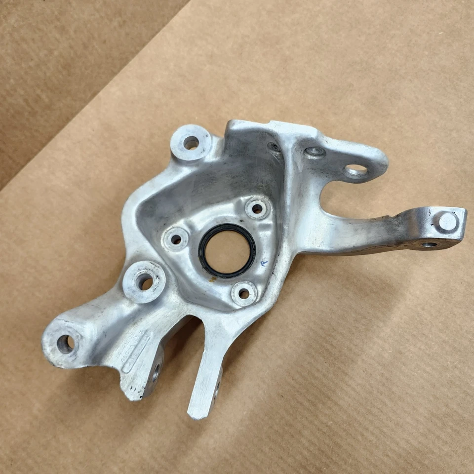 84-85 C4 Corvette DERECHA Dirección Trasera Nudillo Buje Husillo Portador Rh BUEN OEM Foto 1 de 4