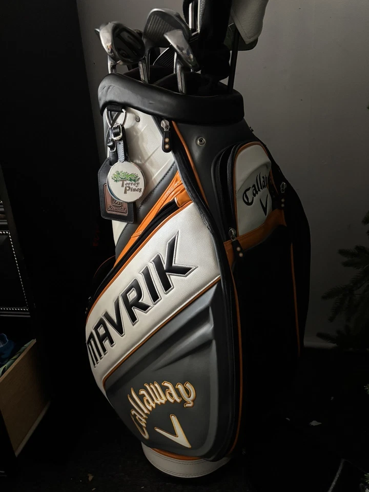 Carro de golf Callaway Mavrik Tour Staff usado bolsa de transporte blanco/naranja bordado Foto 1 de 3