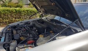 P2M Phase 2 Black Hood Bonnet Dampers Set for Subaru Impreza GC8 97-00 New - Picture 1 of 2