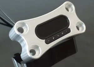 MGM-Bikes CNC Lenker Klemmplatte inkl. Motogadget Tacho & Kontroll Leuchten - Bild 1 von 5