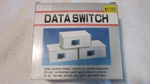 DATA SWITCH HDD1 5-2 FEMALE CONNECTORS WITH GOLD PLATED CONTACTS #4290 - Picture 1 of 3