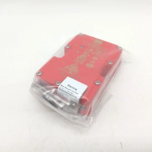 STI 44519-1260 Safety Interlock Switch - Picture 1 of 4