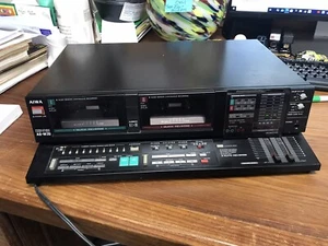 Aiwa AD-W20U Stereo Cassette Deck Tested working Excellent - Picture 1 of 11