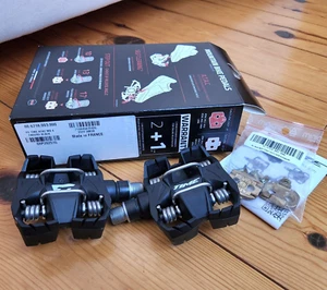 Juego de 4 pedales genuinos Time ATAC MX con tacos fáciles, negro, nuevo en caja - Imagen 1 de 4