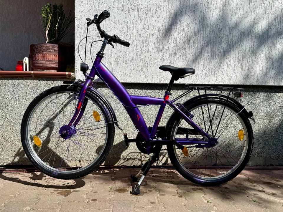 Gebrauchtes FAHRRAD 24 Zoll Rahmen Fahrtüchtig 24er RAD Bike CHROME VIOLETT LILA - Bild 1 von 1