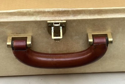 BOTTEGA VENETA MENS WOMENS VELLUM LEATHER SUITCASE + LOUIS VUITTON LUGGAGE TAG - Image 1 of 4