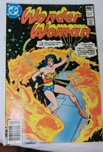 Wonder Woman Comic Nov.1979 Vol. 38 Nr. 261 Nearmint DC Comics. - Bild 1 von 10