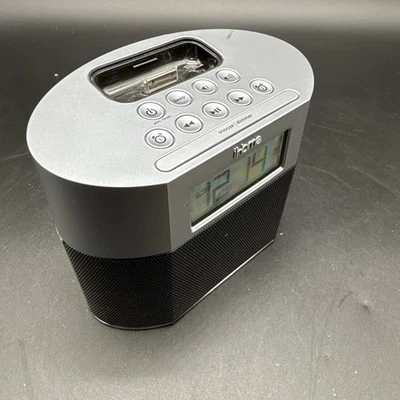 Base de carga de reloj despertador doble iHome iP23 para Apple iPhone iPod - Sin adaptador Foto 1 de 4