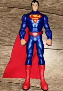 2015 Mattel Superman Actionfigur 6" DC Comics mit rotem Filzumhang - Bild 1 von 4