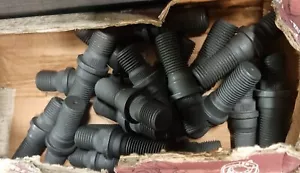 Job lot 17 front wheel studs for MCW Metrobus X1821489 X1821490 FREE UK SHIPPING - Picture 1 of 1