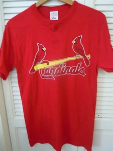 MAJESTIC CARDINALS #9 FARMINGTON SOUTH TAGLIA SMALL CAMICIA ROSSA CON BOTTONI SENZA ETICHETTE - Foto 1 di 6