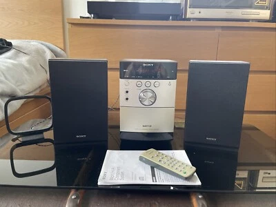 Sony Micro Hi Fi System CMT-EH15 - Photo 1/4