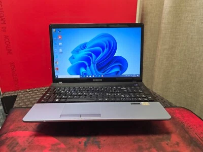 🖥️ PC Portatile Samsung   16GB ram SSD 256 gb Windows 10 office - Immagine 1 di 4