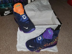 lebron james trainers uk