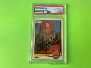 Tarjeta Donruss Whitey Herzog HOF 1983 firmada automática PSA/ADN ENCAPSULADA - Imagen 1 de 2