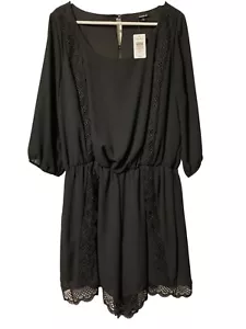Pantaloncini Torrid neri finiture in pizzo manica a 3/4 foderati con bottoni taglia 2 nuovi con etichette - Foto 1 di 6