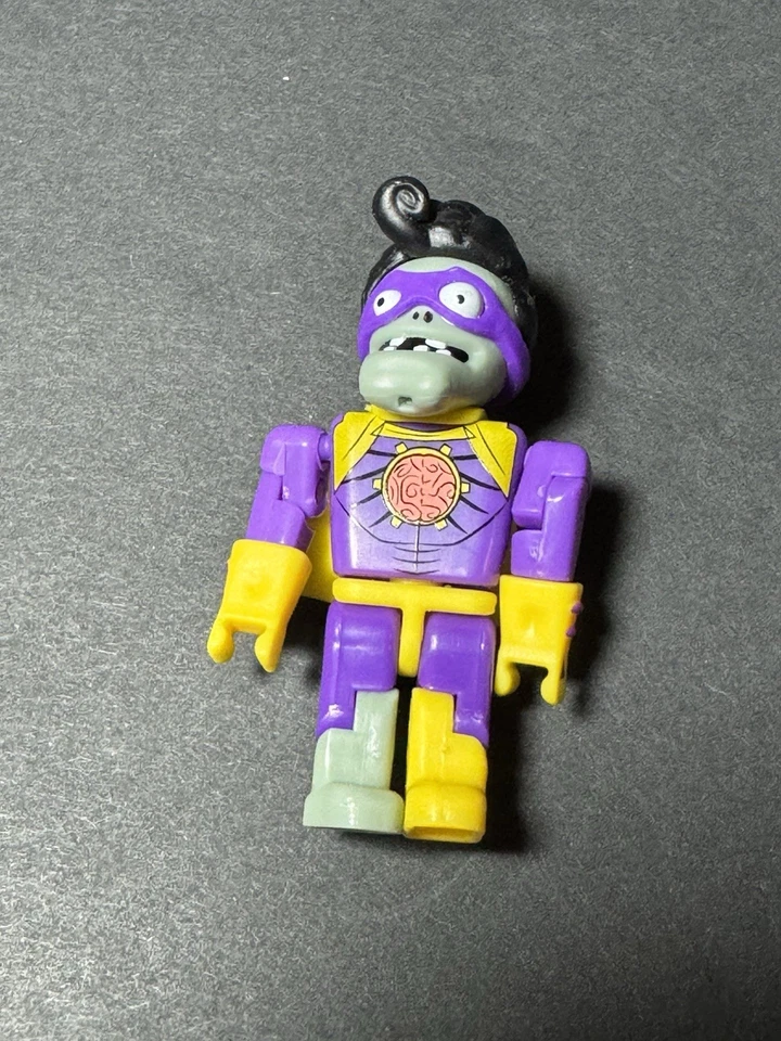 RARE K’NEX SERIES 4 & 5 Plants Vs Zombies SUPER BRAINZ PVC 2.5” Figure Complete - Image 1 of 3