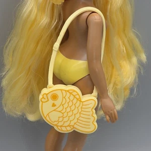 RAINBOW HIGH PURSE SUNNY MADISON SWIM & STYLE YELLOW FISH SHAPE PURSE - Picture 1 of 3