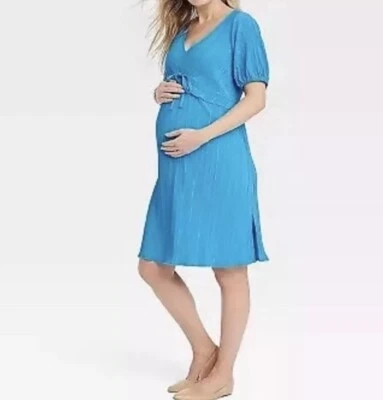 Women’s Ingrid & Isabel Plisse Short Sleeve Maternity Dress Blue XS Retail $32 - Image 1 of 4