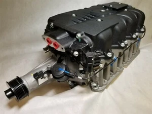 NEW GM Eaton M122 supercharger intercooler assembly 2006-09 Cadillac STS-V 4.4V8 - Bild 1 von 9