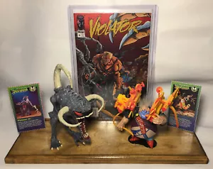 1990's Todd McFarlane Spawn * VIOLATOR / CLOWN * 6" Action figure & Comic #2 NM+ - Picture 1 of 6