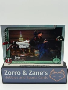 Byron Buxton 2025 Topps Series 2 Fanatics Fest NYC Big Apple Refractor #530 - Picture 1 of 2