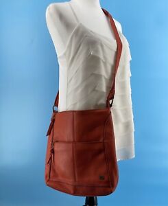 The Sak Leather Crossbody Hobo Bag Purse Handbag Pebbled Leather Boho EUC