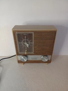 Vintage Juliette Am Alarm Clock Radio. Model RS-68C. Works. - Picture 1 of 9