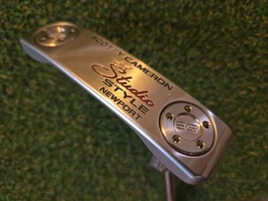 2025 SCOTTY CAMERON STUDIO STYLE NEWPORT PUTTER 35" NEAR MINT CONDITION - Picture 1 of 8