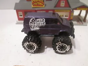 Wild Bear"" furgoneta de 4 ruedas elevada Toys Super Wheels en púrpura difícil de encontrar - Imagen 1 de 17