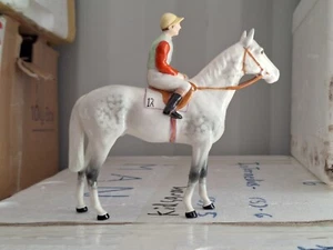 LOVELY BESWICK HORSE AND JOCKEY IN GREY No 1862 - Picture 1 of 3