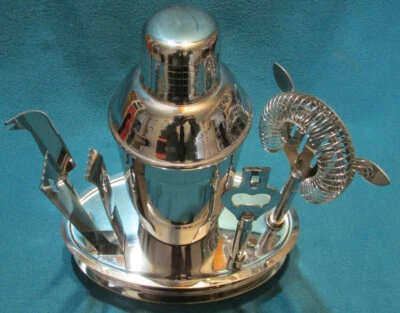 6 piezas. Juego de barra mezcladora de cócteles de acero inoxidable. Pier 1 Importaciones Foto 1 de 4