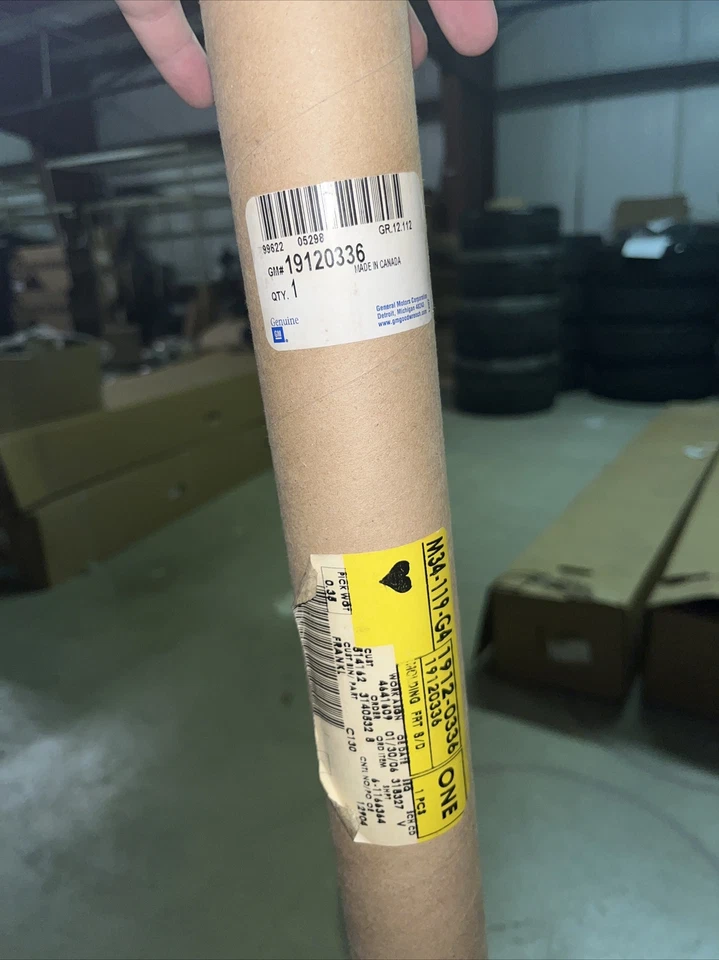 Moldura central puerta delantera lado pasajero GM Malibu genuina 19120336 nueva Foto 1 de 1