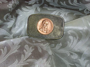 Vintage John Wayne American, Coin Medallion Western Belt Buckle 3x2" (jewel  1) - Picture 1 of 3