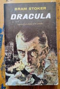 Vintage PB Dracula Bram Stoker Airmont Classics series CL72 1965 - Picture 1 of 4