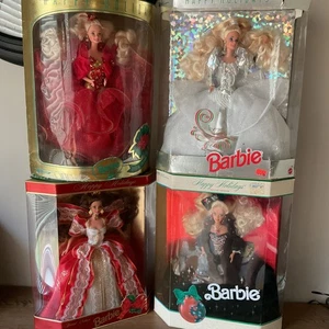 4 Stück Vintage Holiday Barbie’s 1991,92,93 & 97 - NRFB - Neu in OVP - 2 mit kleinem Kartonschaden - Bild 1 von 15