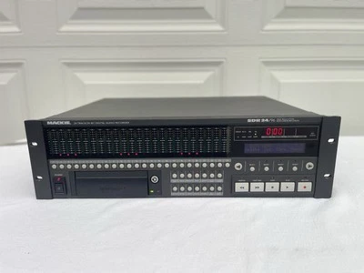 Mackie Digital Systems - SDR24/96 - Grabadora no lineal de alta resolución Foto 1 de 4