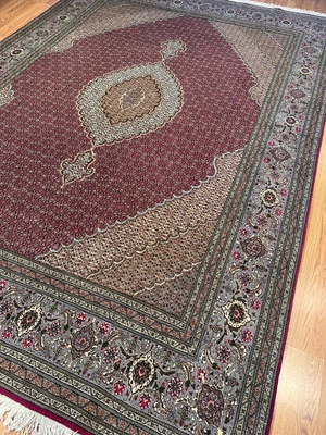 8'1"x11'3" Hand-Knotted Silk & Wool Tabrize Fish Rug - Carpet - Image 1 of 4