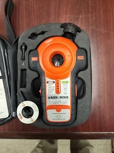 Black & Decker BDL100S Bullseye Laser Level & Stud Finder With Case Used - Picture 1 of 6