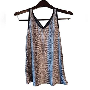 ATHLETA Top Womens Extra Small Black White Limitless Snake Tank Shirt Athleisure - Picture 1 of 7