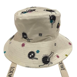 LOEWE x Spirited Away beige Fischerhut Damen Größe 59 Anime Film Zusammenarbeit - Bild 1 von 12