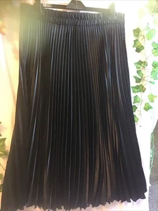 14 Black Satin Pleated Skirt 30 In Long Elastic Waist By Avenue NEW - Picture 1 of 7